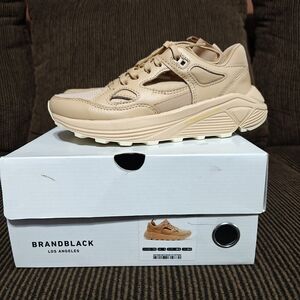 Brandblack Los Angeles Aura 130 Women's Beige Sneakers Size 7.5 New In Box